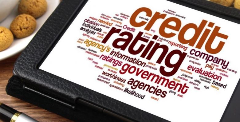 Credit Ratings and Equity Returns Dissertations
