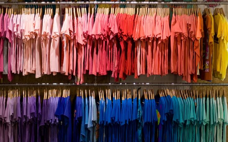 Does Colour Influence the Purchase of Clothes?